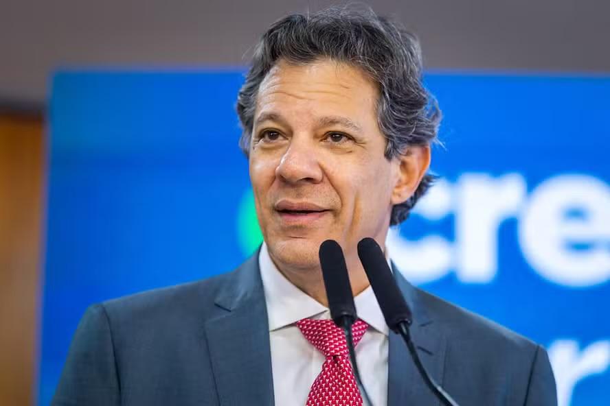 Haddad fará proposta aos estados para conter preços dos combustíveis